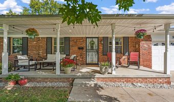 2 Oakmont Ct, Beech Grove, IN 46107