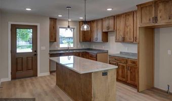 622 Pondhurst Dr, Amery, WI 54001