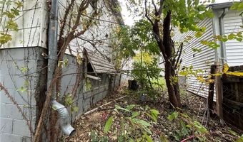 609 R St, Atchison, KS 66002