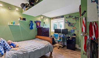 129 Loon Call Dr, Belgrade, ME 04917