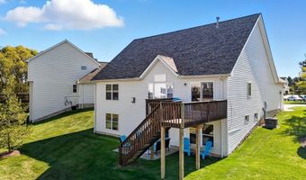 617 Eaton Dr, Aurora, OH 44202