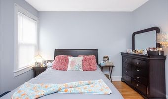 85 Mill St, Newport, RI 02840