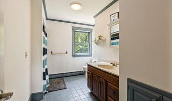 114 Loon Call Dr, Belgrade, ME 04917