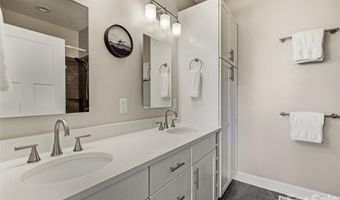 409 Kessler Pl, Asheville, NC 28804