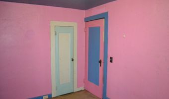 28 N. Third St, Albion, IL 62806