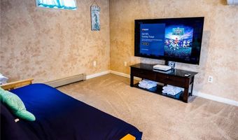 58 Allston Ave, Middletown, RI 02842