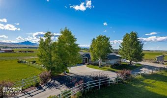 39 Nez Perce Dr, Cody, WY 82414