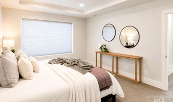 3755 E Parkcenter, Boise, ID 83716