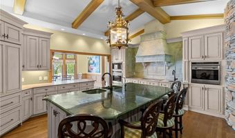 5 Decatur Ave, Jamestown, RI 02835