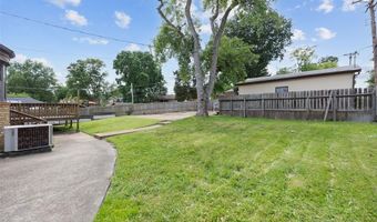 9405 Mackenzie Rd, Affton, MO 63123