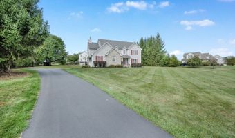 1 SOUTHDOWN Dr, Andover, NJ 07848