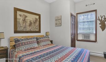 42 Ottomanelli Dr, Albrightsville, PA 18210
