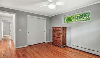15 Highland Rd, Glocester, RI 02814
