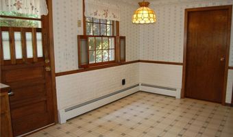 109 Suffolk Dr, North Kingstown, RI 02852