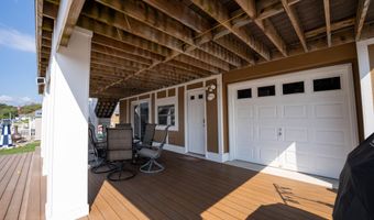 234 Teakwood Dr, Bayville, NJ 08721