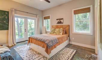 42 Salola St, Asheville, NC 28806