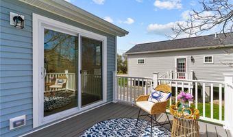 64 Burnside Ave, Narragansett, RI 02882