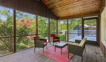 4 Alan Rd, Danbury, CT 06810