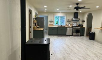 8924 E Black Bear Rd, Athol, ID 83801