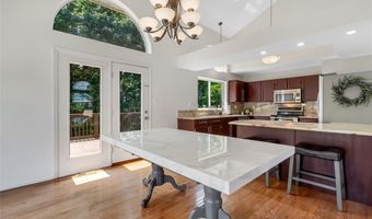 1971 Fox Pointe Dr, Arnold, MO 63010