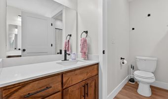 560 Aurora Blvd, Chubbuck, ID 83202