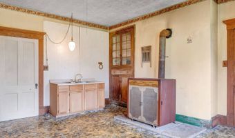 3789 Spring Valley Rd, Alderson, WV 24910