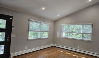 18 Harriet Ln, Darien, CT 06820