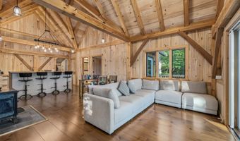 116 Big Barndoor Is, Alton, NH 03810