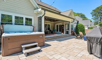2032 Eaton Rd, Charlotte, NC 28205