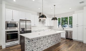 1414 W NEW HAMPSHIRE St, Orlando, FL 32804