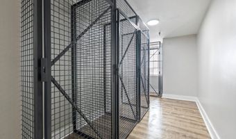 207 S PATRICK St 204, Alexandria, VA 22314