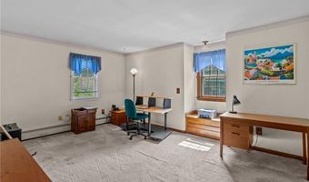 105 Newell Dr, Cumberland, RI 02864