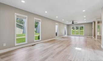 46 Douglas Dr S, Broomfield, CO 80020