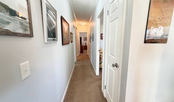 9 Commodore Dr, Biddeford, ME 04005