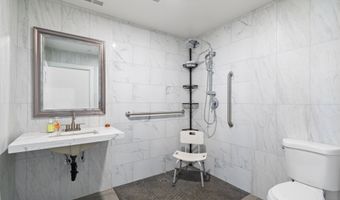 6160 SW HALL Blvd, Beaverton, OR 97008