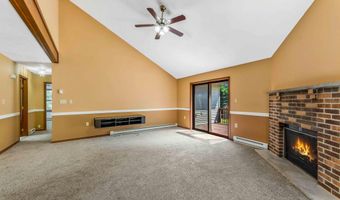 28 Penn Forest Trl, Albrightsville, PA 18210