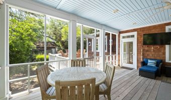 592 Kinnakeet Way, Bald Head Island, NC 28461