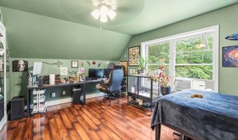 75 Marsh Rd, Belfast, ME 04915