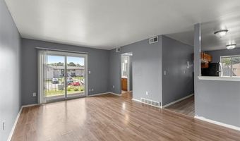 9993 Allen Pointe Dr, Allen Park, MI 48101