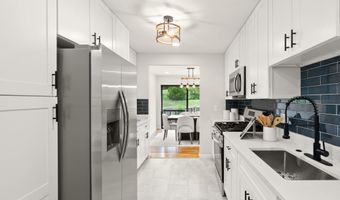 3415 WHEATWHEEL Ln, Annandale, VA 22003