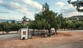 33322 Deerglen Ln, Agua Dulce, CA 91390