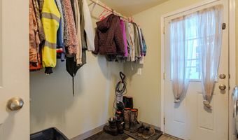 308 SADDLE Rd, Amboy, WA 98601