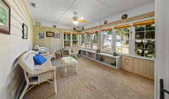 519 Country Club Dr W, Arapahoe, NC 28510