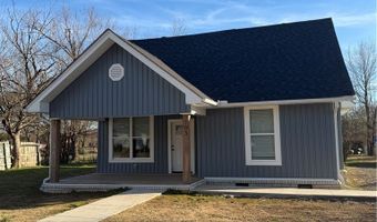 703 NW 1st St, Atkins, AR 72823