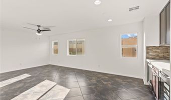 10525 Shiny Skies Dr, Las Vegas, NV 89129