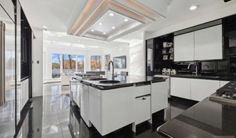 23 Rio Vista Dr, Alpine, NJ 07620