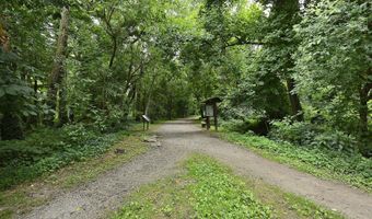 6631 WAKEFIELD Dr 319, Alexandria, VA 22307