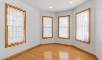 159 Harbor Inn Rd, Bayville, NJ 08721