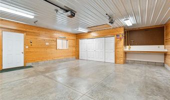 611 11th St SW, Austin, MN 55912