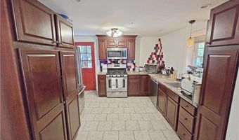 10 Sunapee Ct, Coventry, RI 02816
